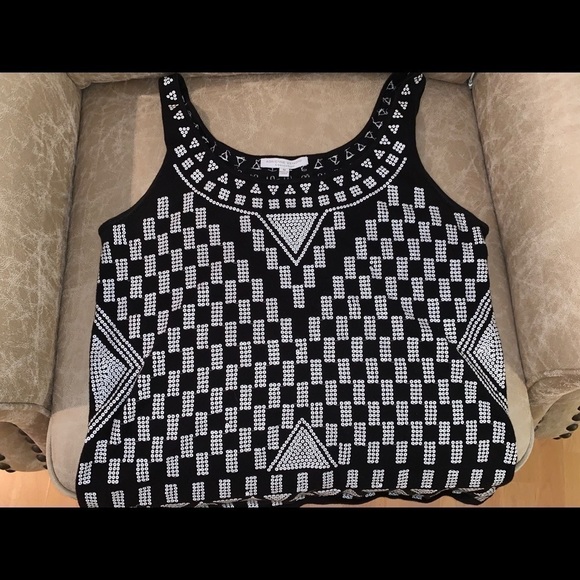 WOMEN’S ADRIENNE VITTADINI BLACK & WHITE GEOMETRICAL TANK TOP SIZE MEDIUM - Picture 7 of 7